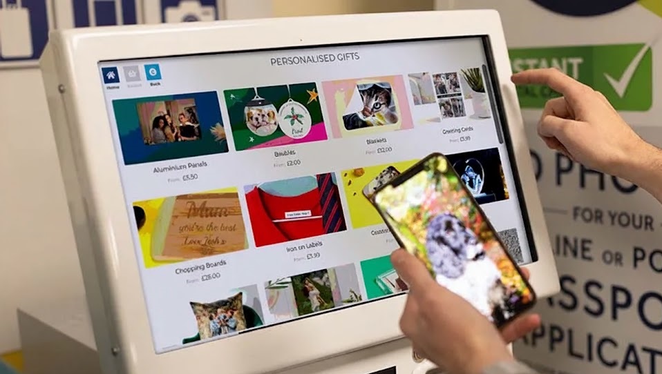 Using a Tesco in-store photo kiosk to print passport photos from a smartphone